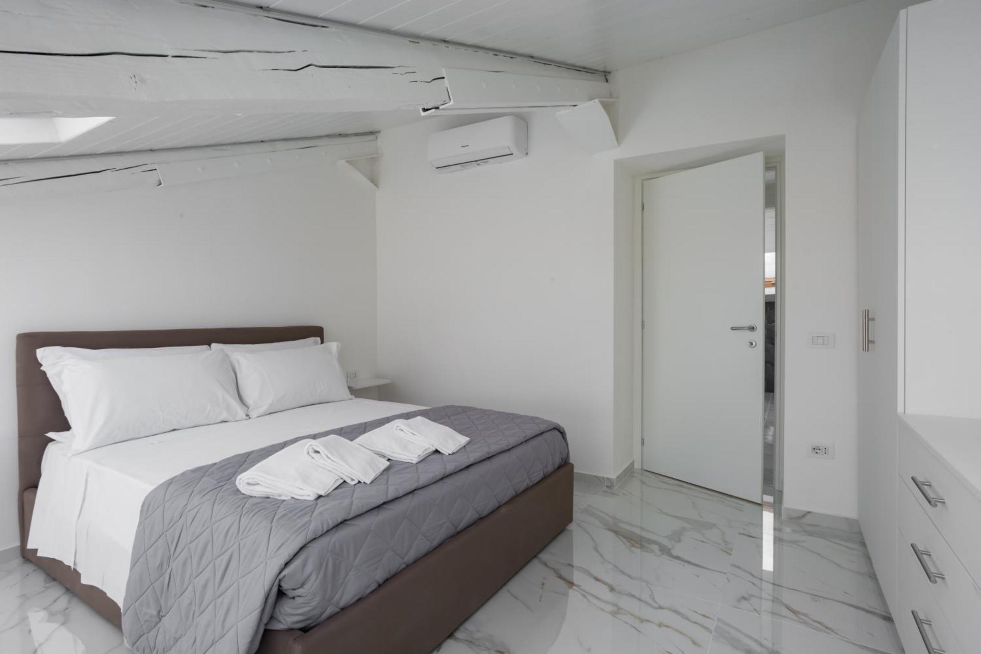 Attico Bella Napoli Aparthotel Esterno foto