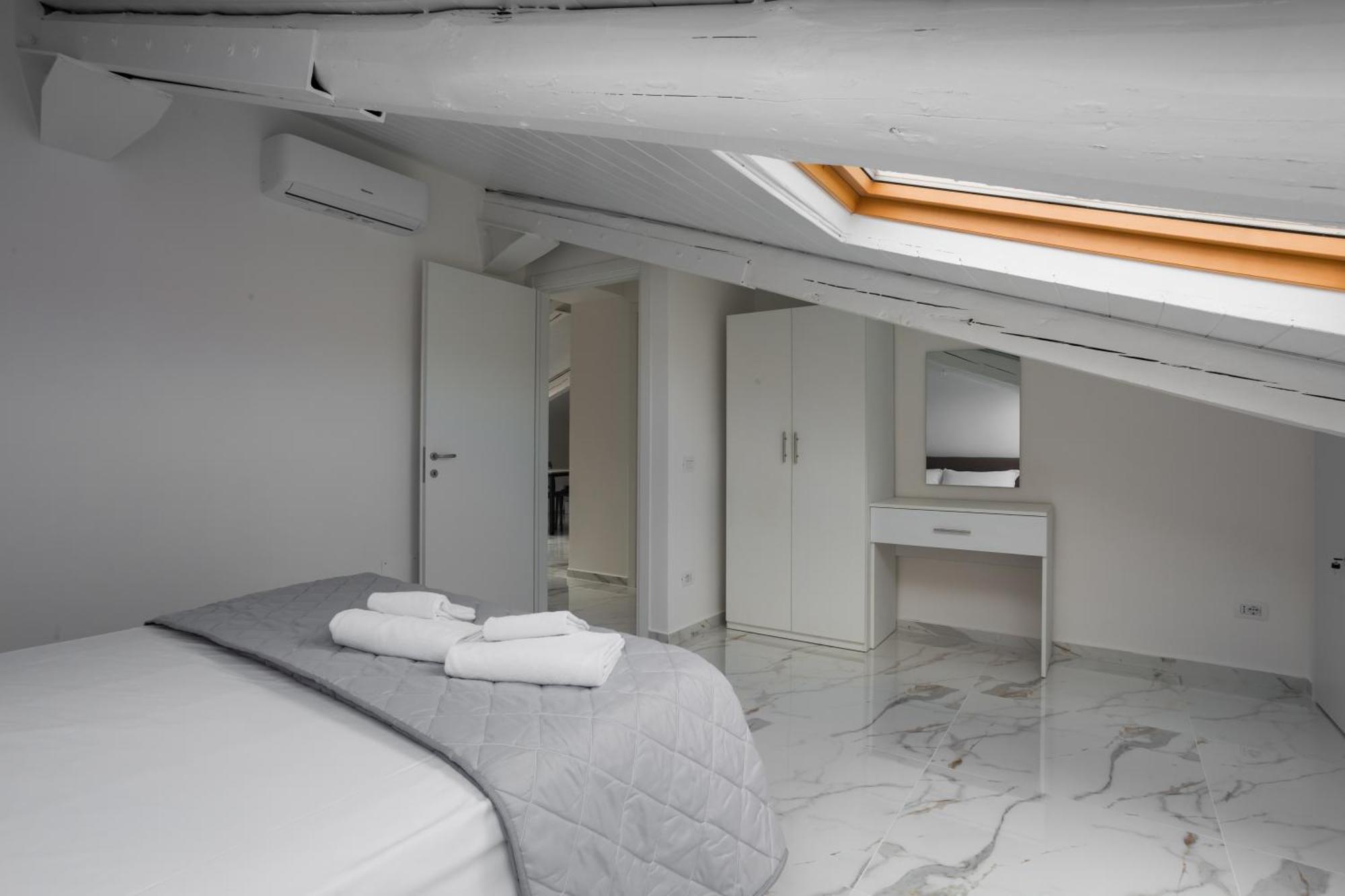 Attico Bella Napoli Aparthotel Esterno foto